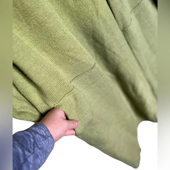 Sheilay • Green Long Open Front Cardigan - Picture 4 of 5